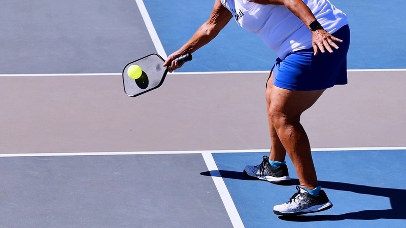 bai-tap-tap-danh-bong-pickleball-mot-minh-1
